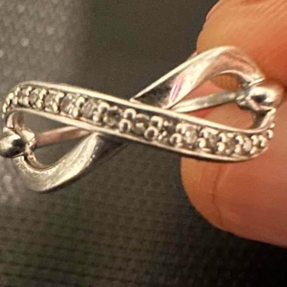 EUC Zales infinity promise ring size 9.5 - Picture 2 of 7